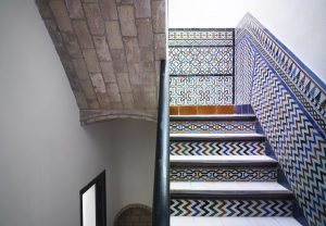 Escalera vivienda casco antiguo Sevilla